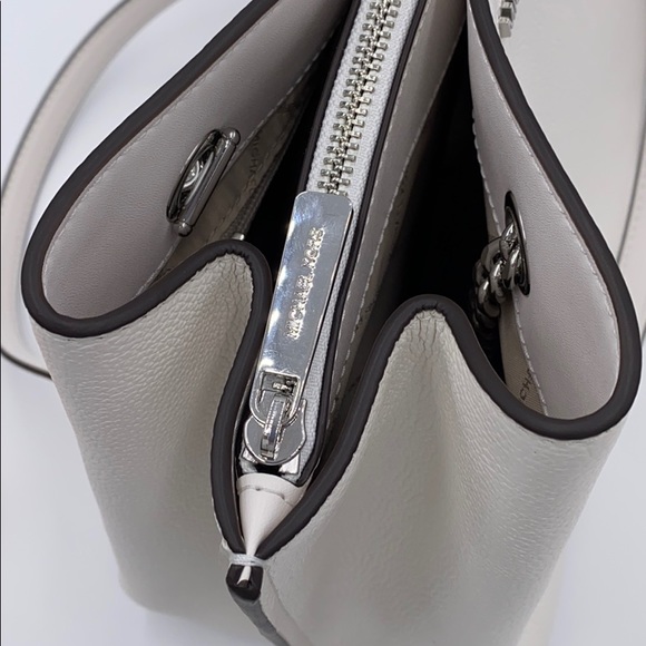 MICHAEL KORS TEAGEN LARGE LONG DROP SATCHEL WHITE - Picture 12 of 13